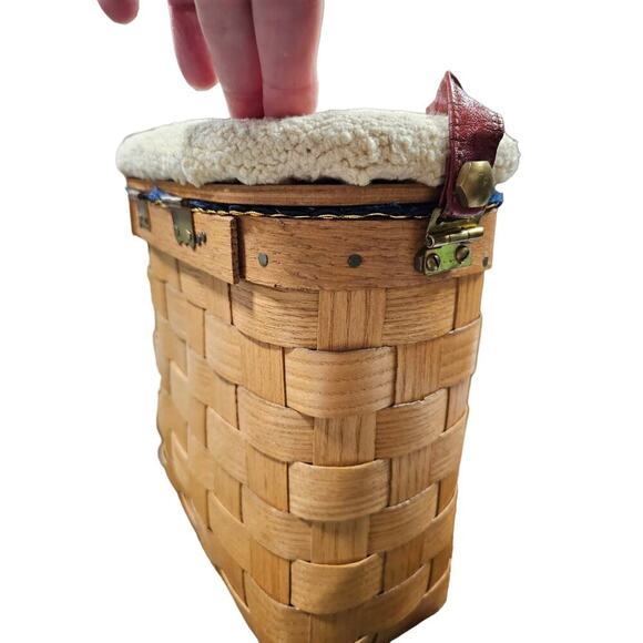 Vintage Cardinal Putney Basket purse for the bird lover - Picture 3 of 14